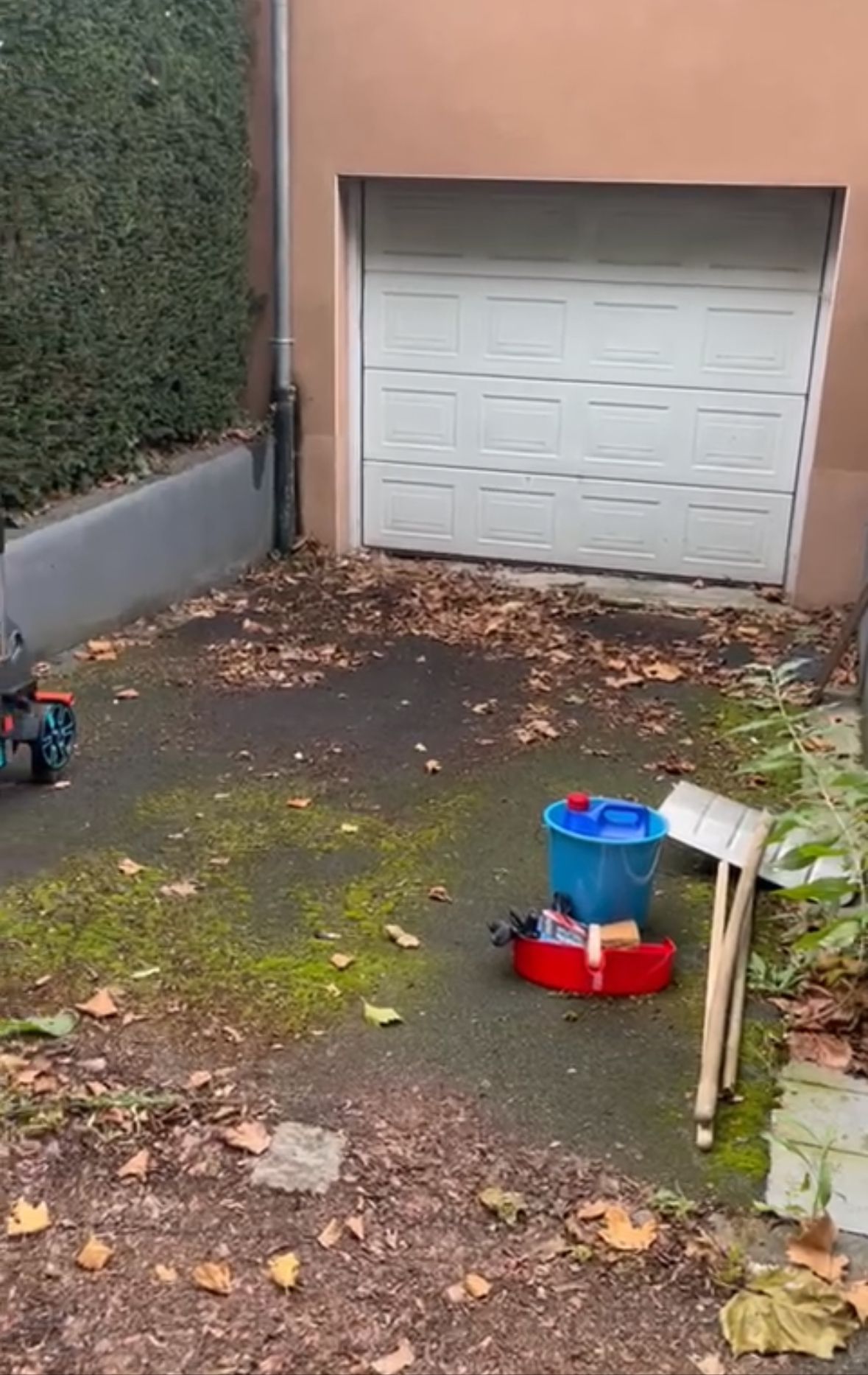 Allée avant nettoyage